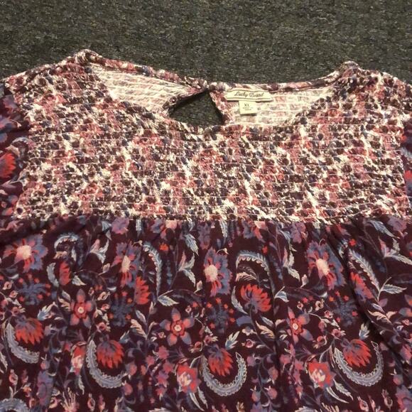 Lucky Brand Women's XL Purple Red Blue Floral Smocked Top Boho Peasant - Picture 4 of 6